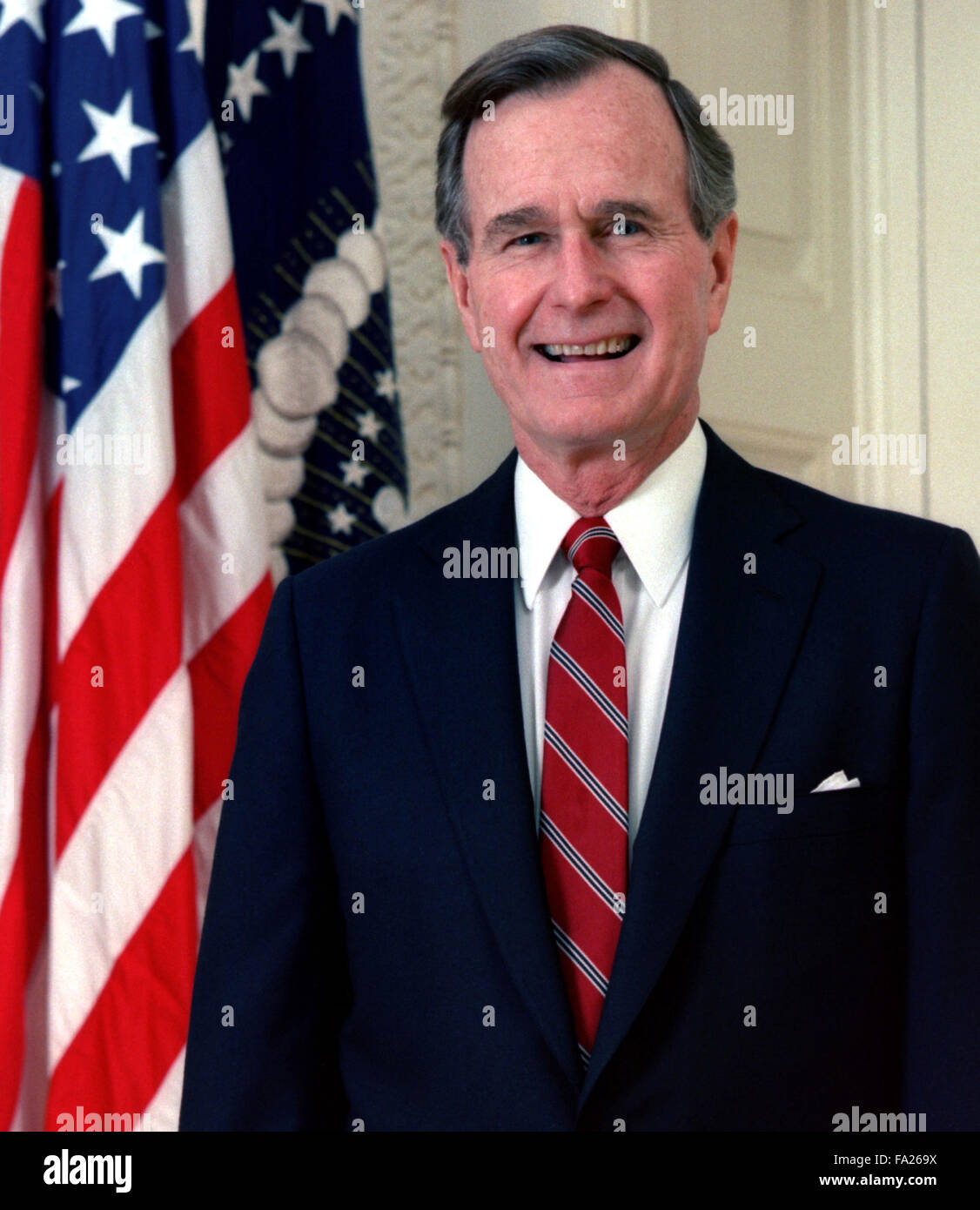 George Herbert Walker Bush (nato il 12 giugno 1924), uomo politico americano che ha servito come la quarantunesima edizione del Presidente degli Stati Uniti dal 1989 al 1993 Foto Stock