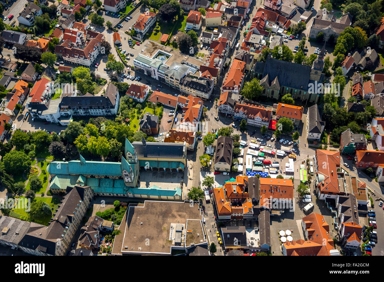 Vista aerea, la piazza con la Basilica Werl e Kirch St.Walburga, Werl, Soest Börde della Renania settentrionale-Vestfalia, Germania, Europa Foto Stock