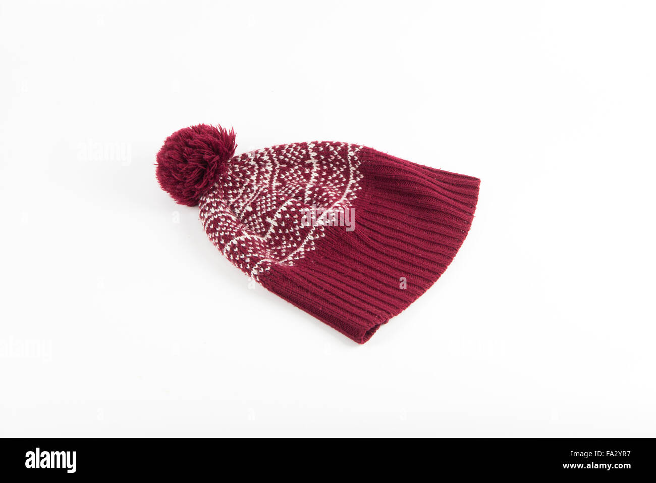 Un inverno hat fotografato sullo sfondo bianco Foto Stock