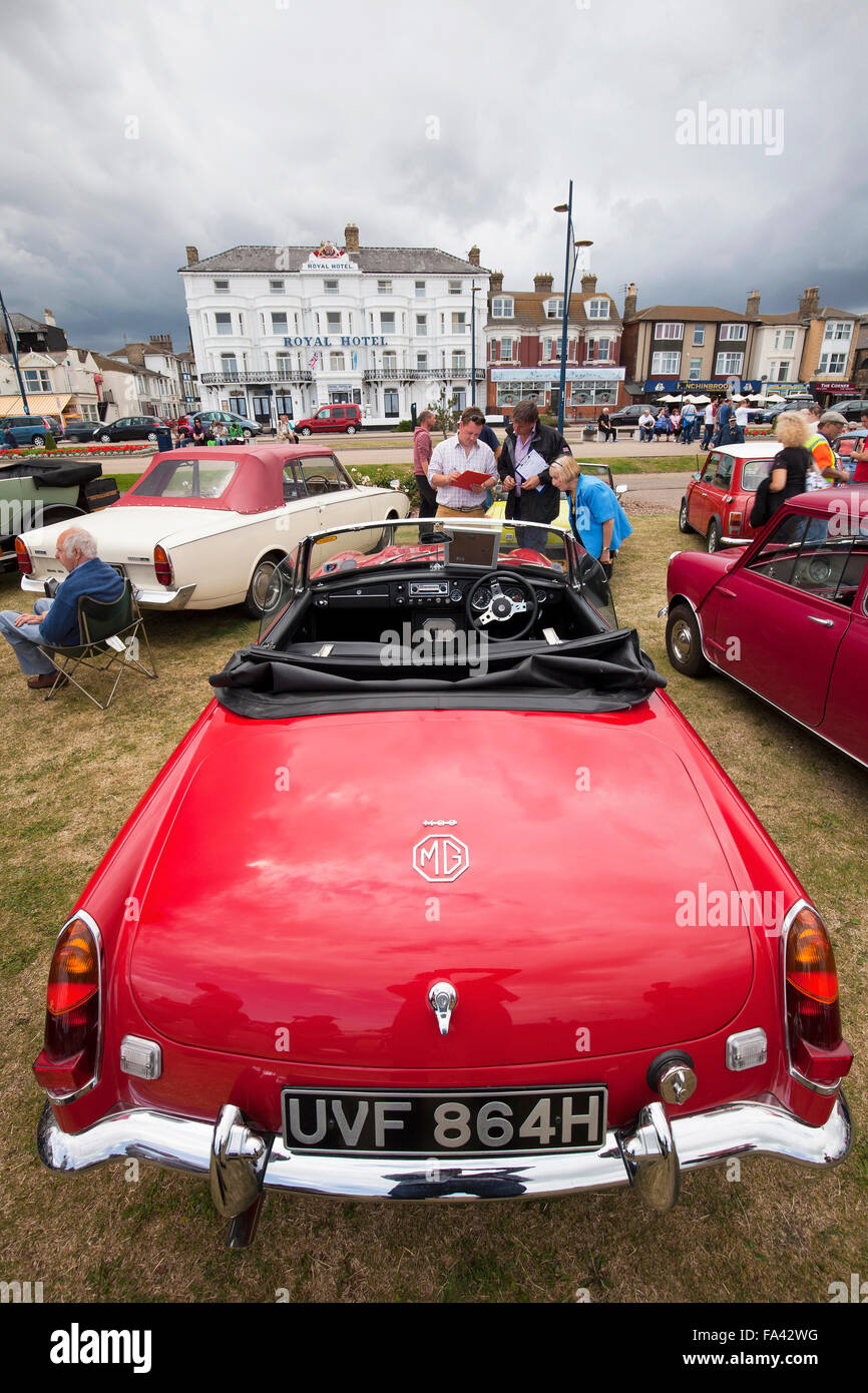 1969 H Reg MGB Roadster sul display al centro 81's 2015 Classic Car Run & Show. Foto Stock