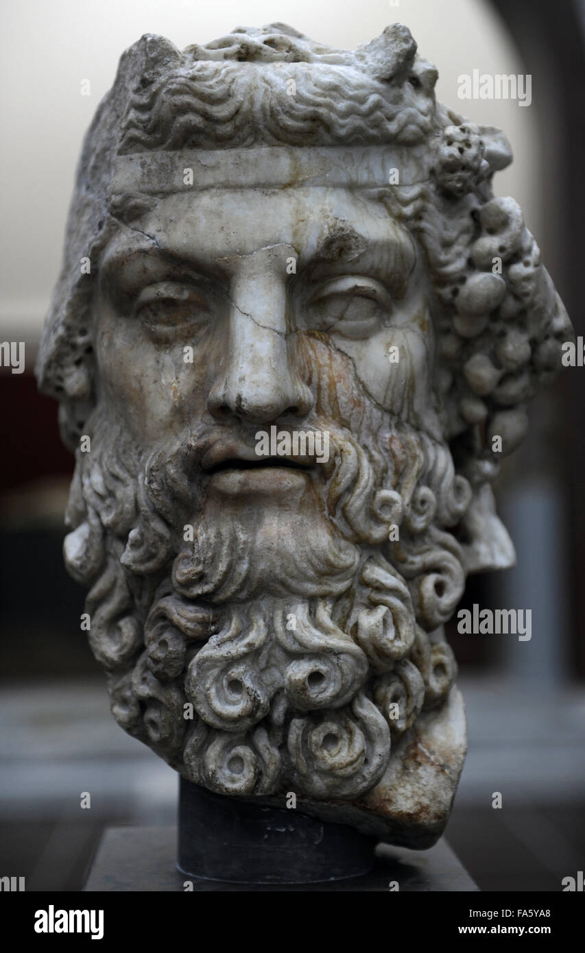La mitologia greca. Dioniso. Dio del vino. Statua romana. Ii secolo D.C. Il marmo. Ny Carlsberg Glyptotek. Copenhagen, Danimarca. Foto Stock