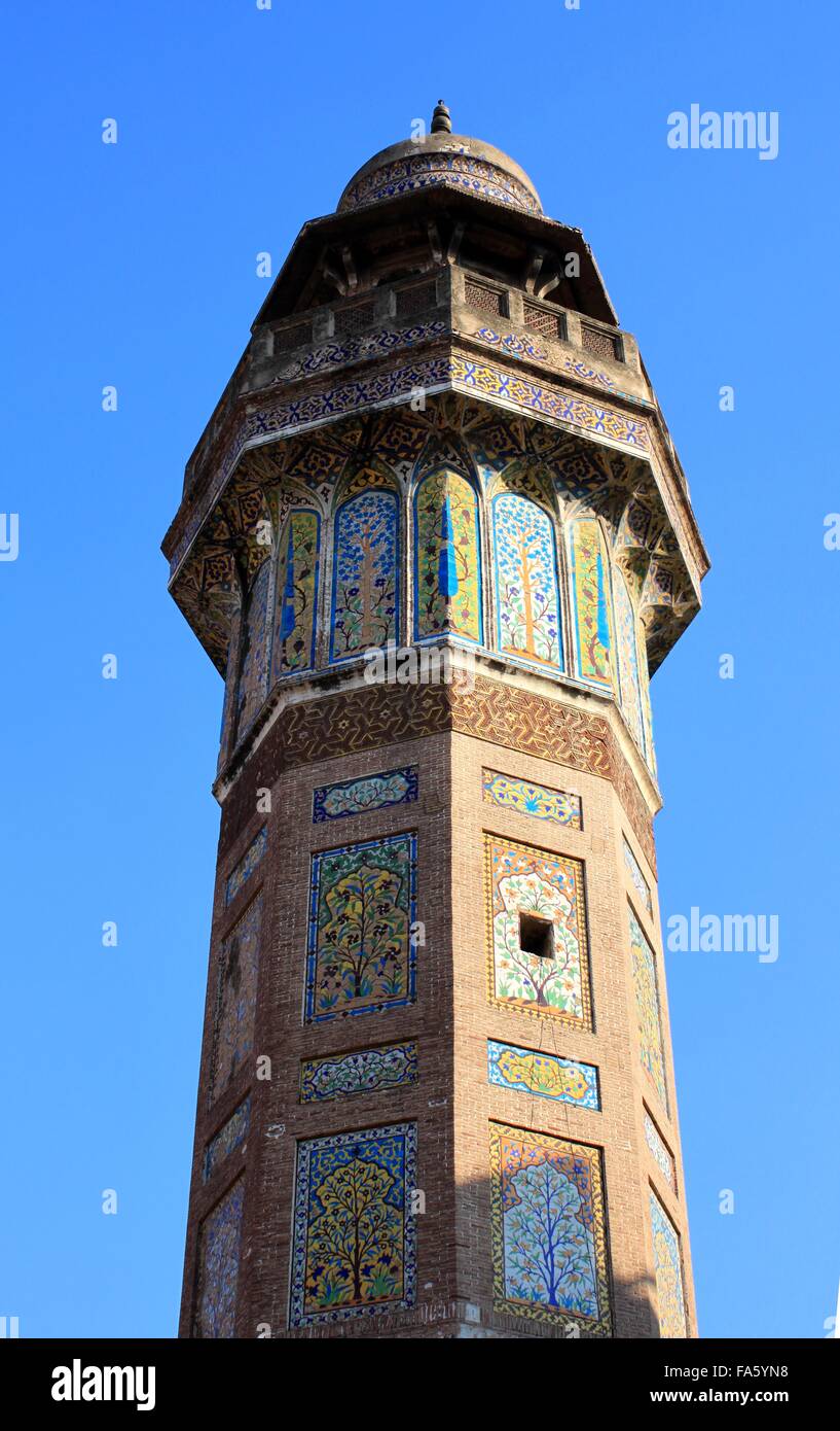 Il minareto di Wazir Khan moschea, Lahore, Pakistan Foto Stock