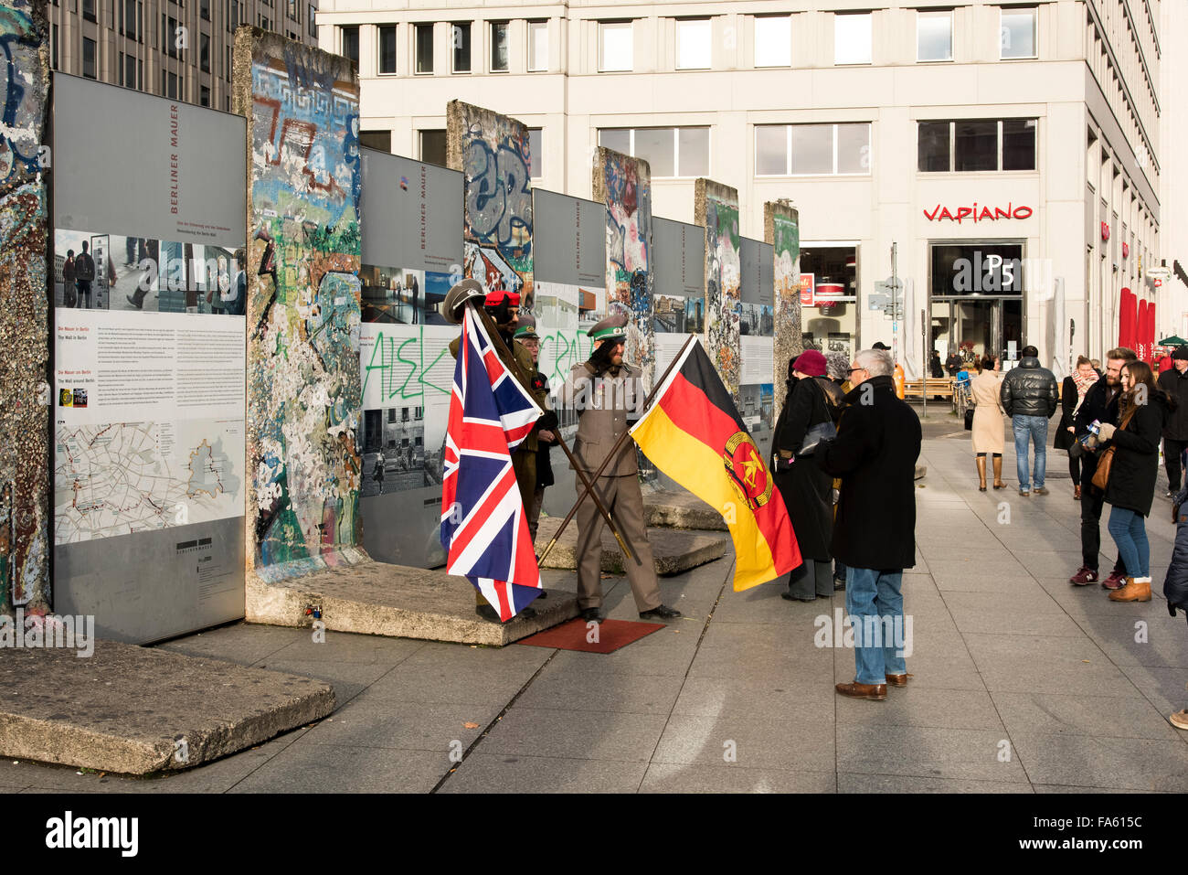 Muro di Berlino a Potsdamer Platz Berlino Germania Foto Stock