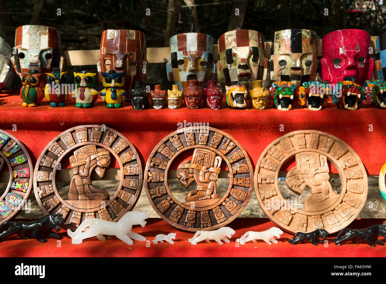 Artigianato in vendita, Chichen Itza, Yucatan, Messico Foto Stock