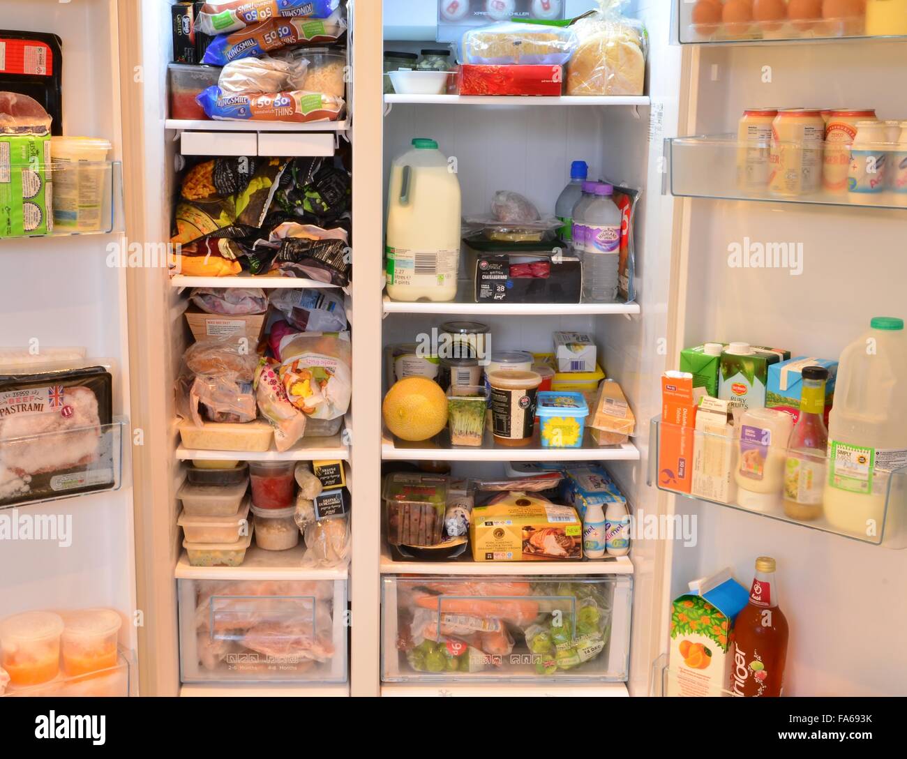 Un fornitissimo frigo Foto Stock