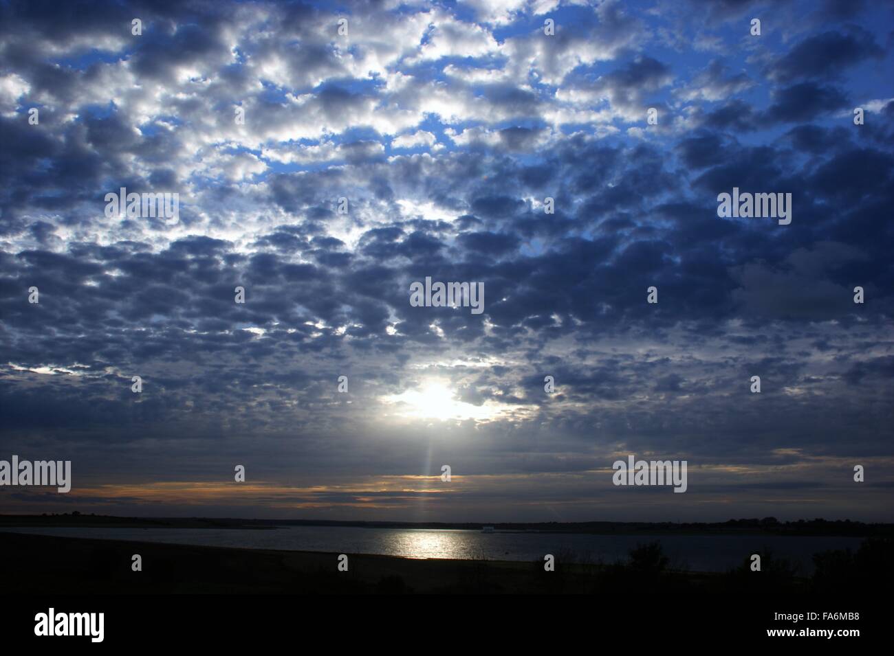 Cielo e acqua scena Foto Stock