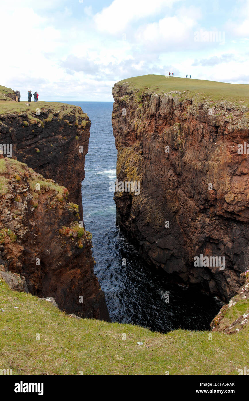 Scogliere Eshaness nei pressi di Calder Geo, penisola Northmavine terraferma le isole Shetland Scozia UK Foto Stock