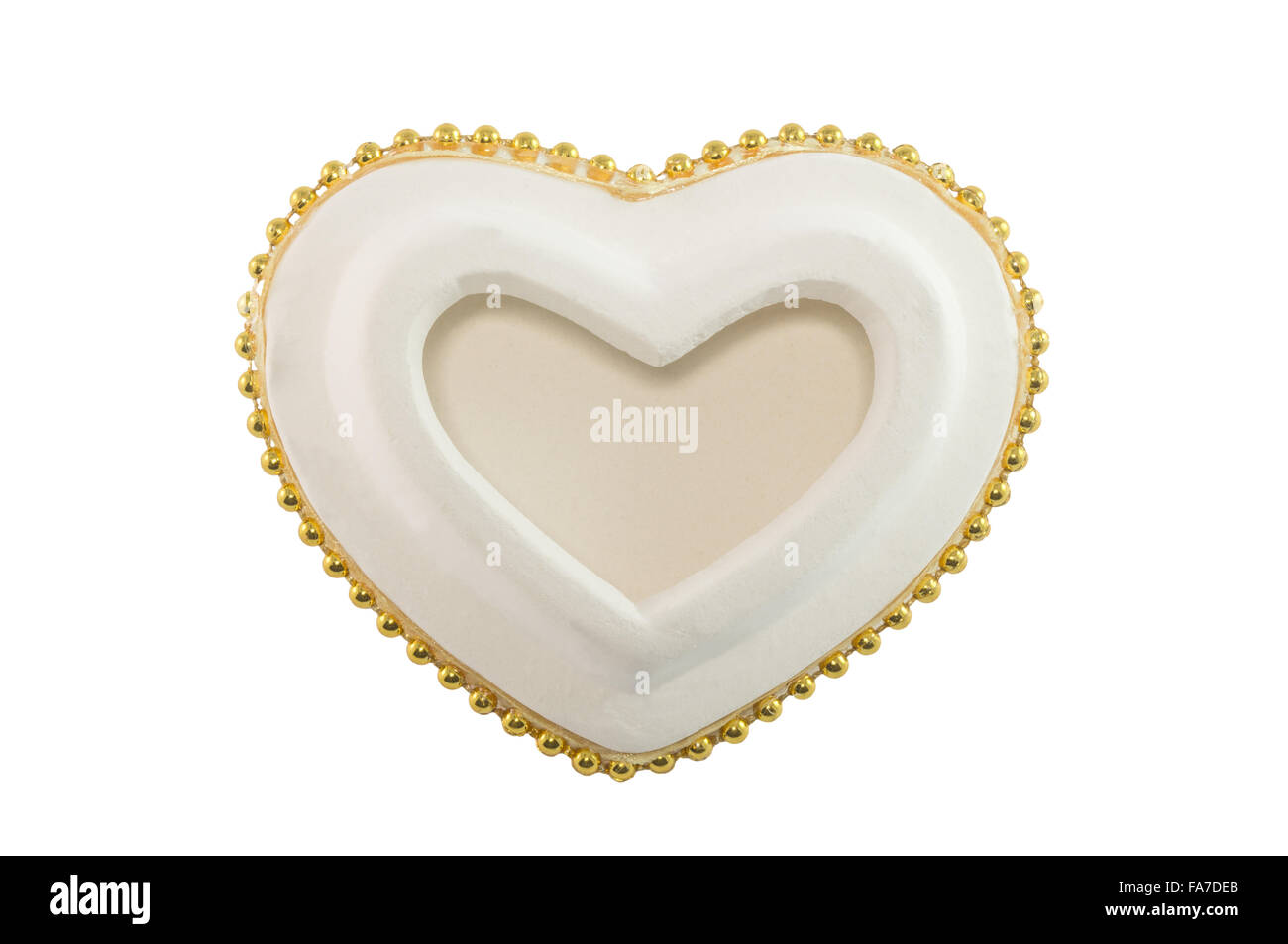 Cuore isolato di ceramica su sfondo bianco Foto Stock