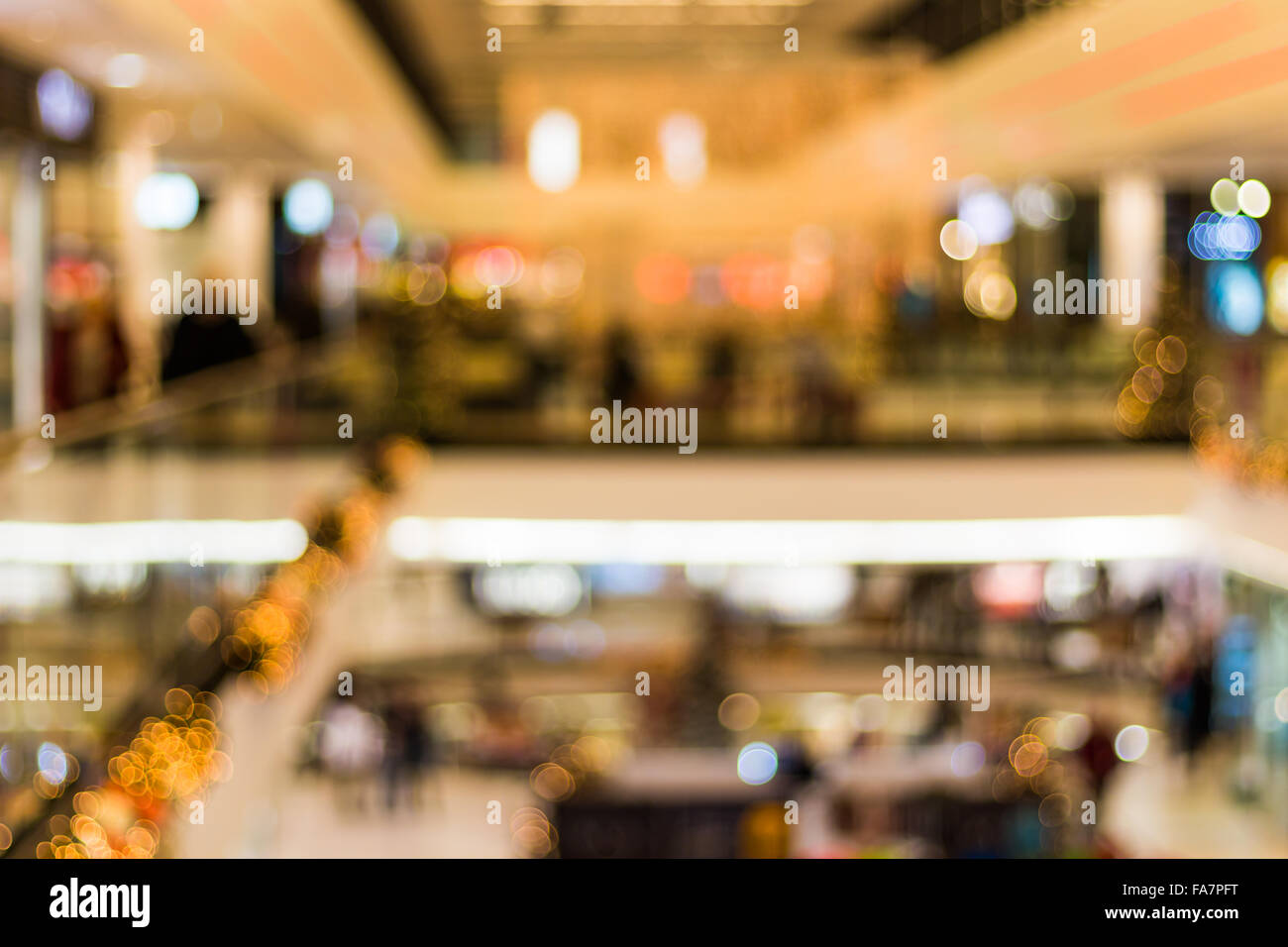 Shopping Mall di sfocatura con sfondo bokeh di fondo Foto Stock