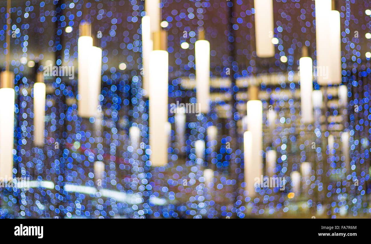 Shopping Mall di sfocatura con sfondo bokeh di fondo Foto Stock