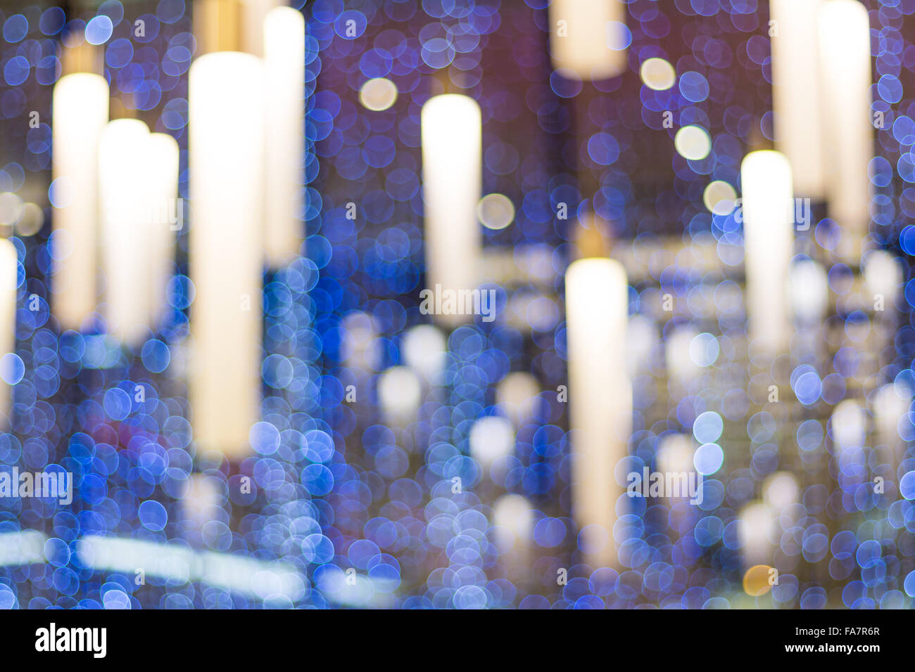 Shopping Mall di sfocatura con sfondo bokeh di fondo Foto Stock