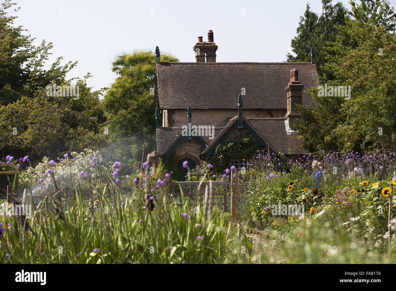Garden Cottage a Polesden Lacey, Surrey. Garden Cottage può essere affittato dalla National Trust Holiday Cottages. Foto Stock