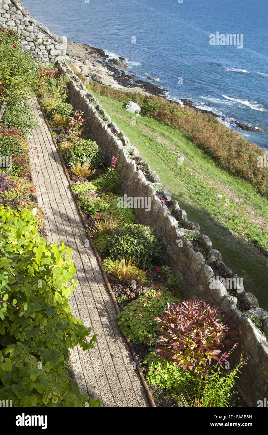 St Michael's Mount, Cornwall. Questo iconico isola rocciosa è coronato da una chiesa medievale e il castello. Foto Stock