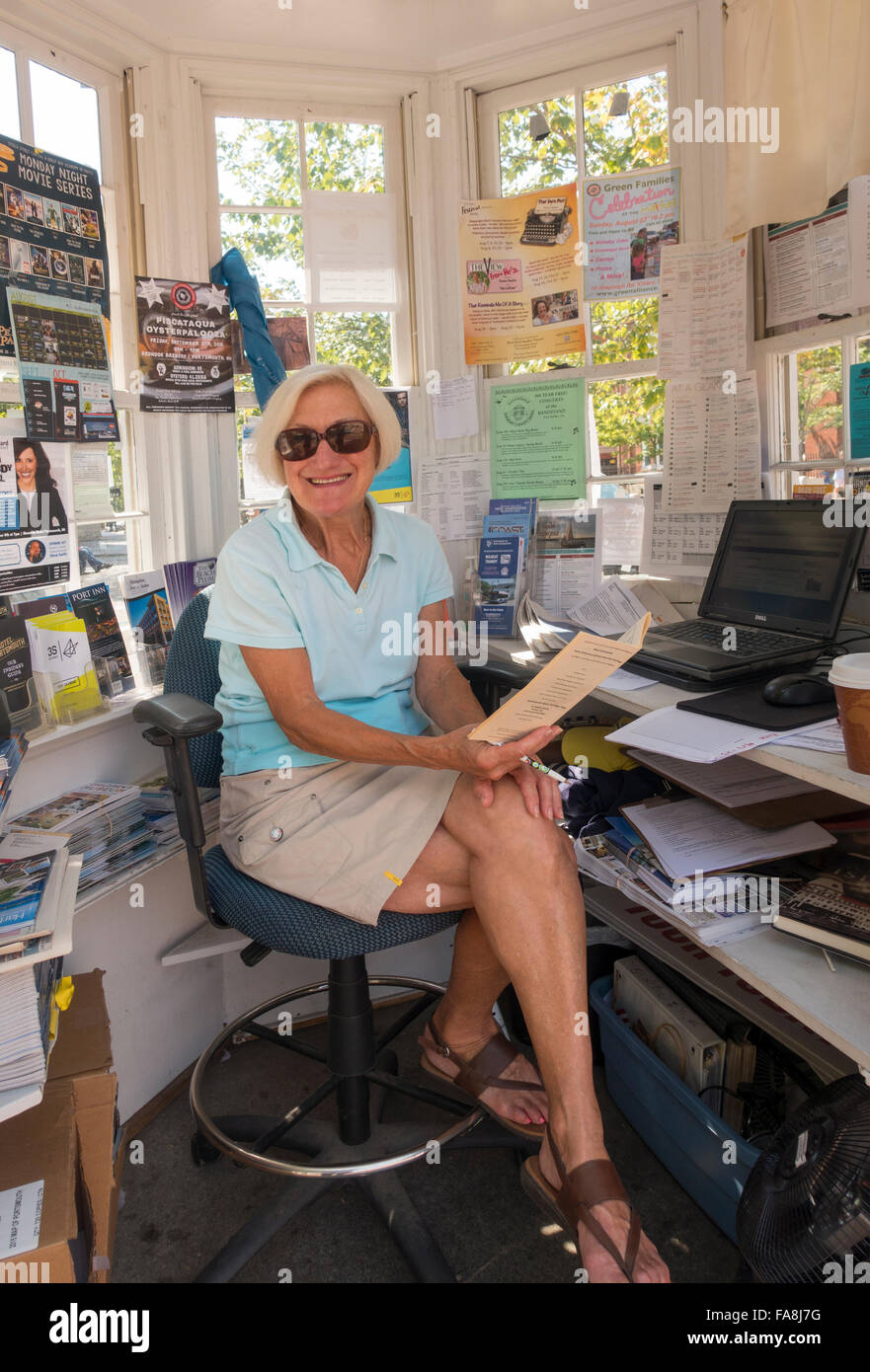 Docente di visitatori stand Portsmouth NH Foto Stock