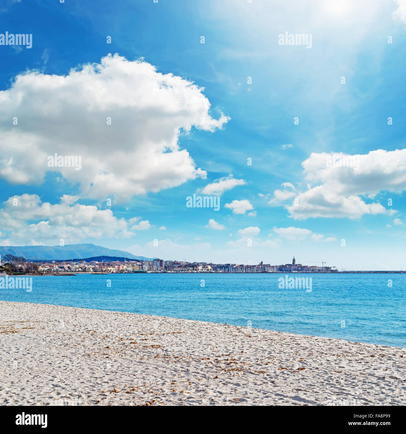 Alghero Visto Da Maria Pia Spiaggia Un Giorno Nuvoloso Foto