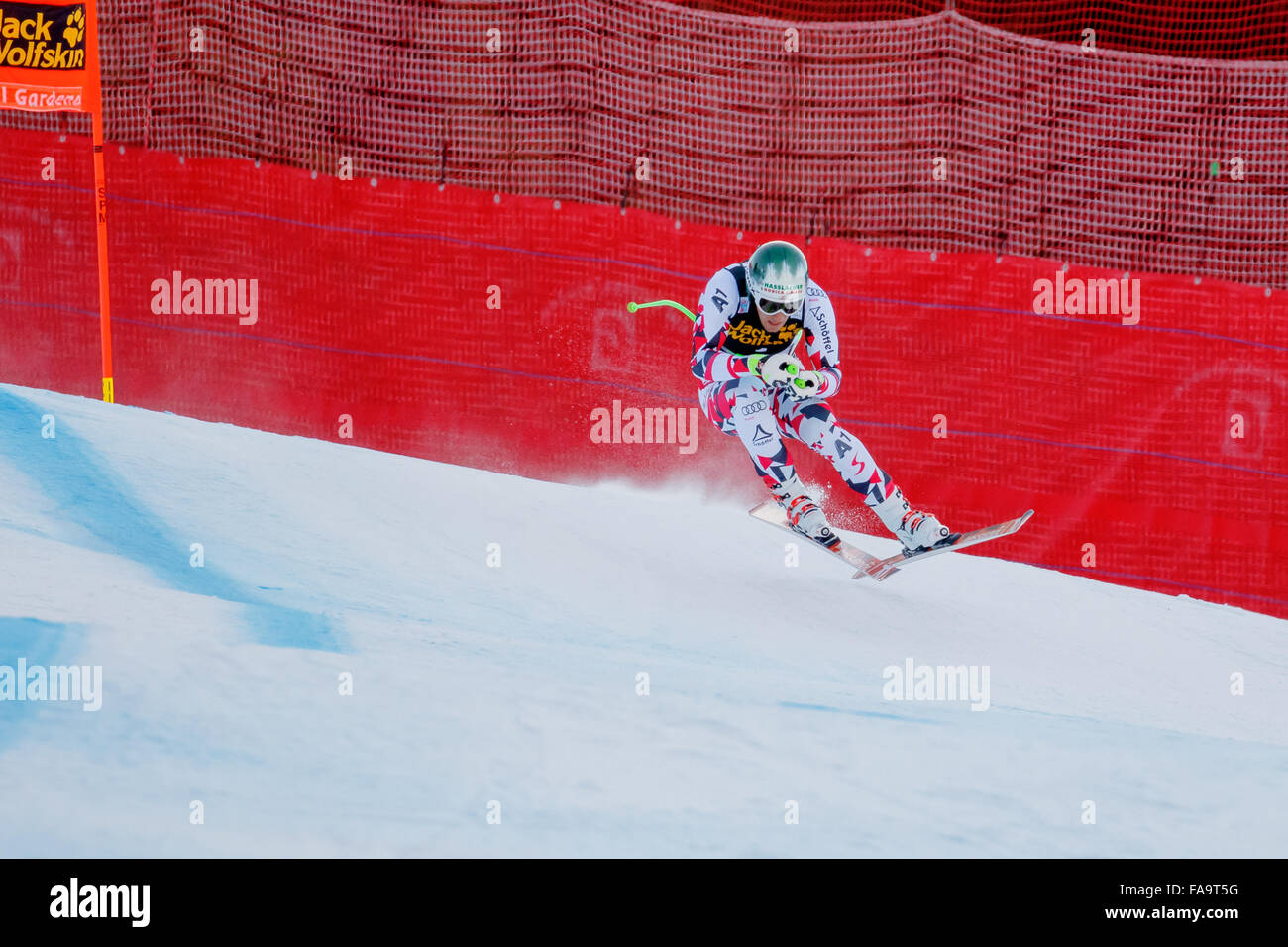 La Val Gardena, Italia 19 dicembre 2015. Otmar Striedinger (Aut) competere nel Audi FIS Coppa del Mondo di sci alpino maschile in discesa Foto Stock