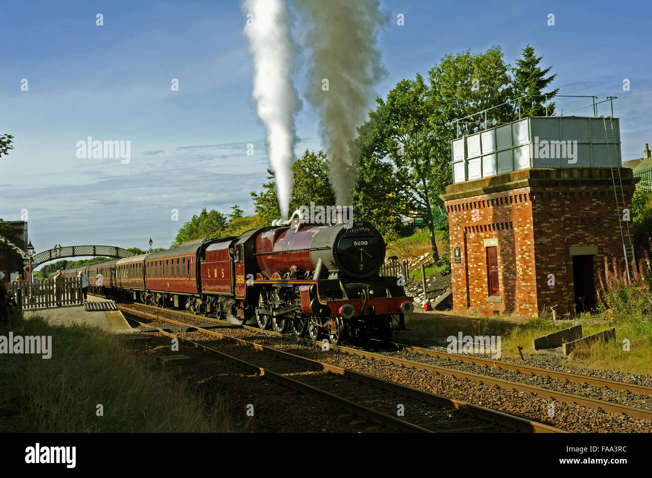 Giubileo Classe n. 5690 Leander a Appleby a stabilirsi a Carlisle railway Foto Stock