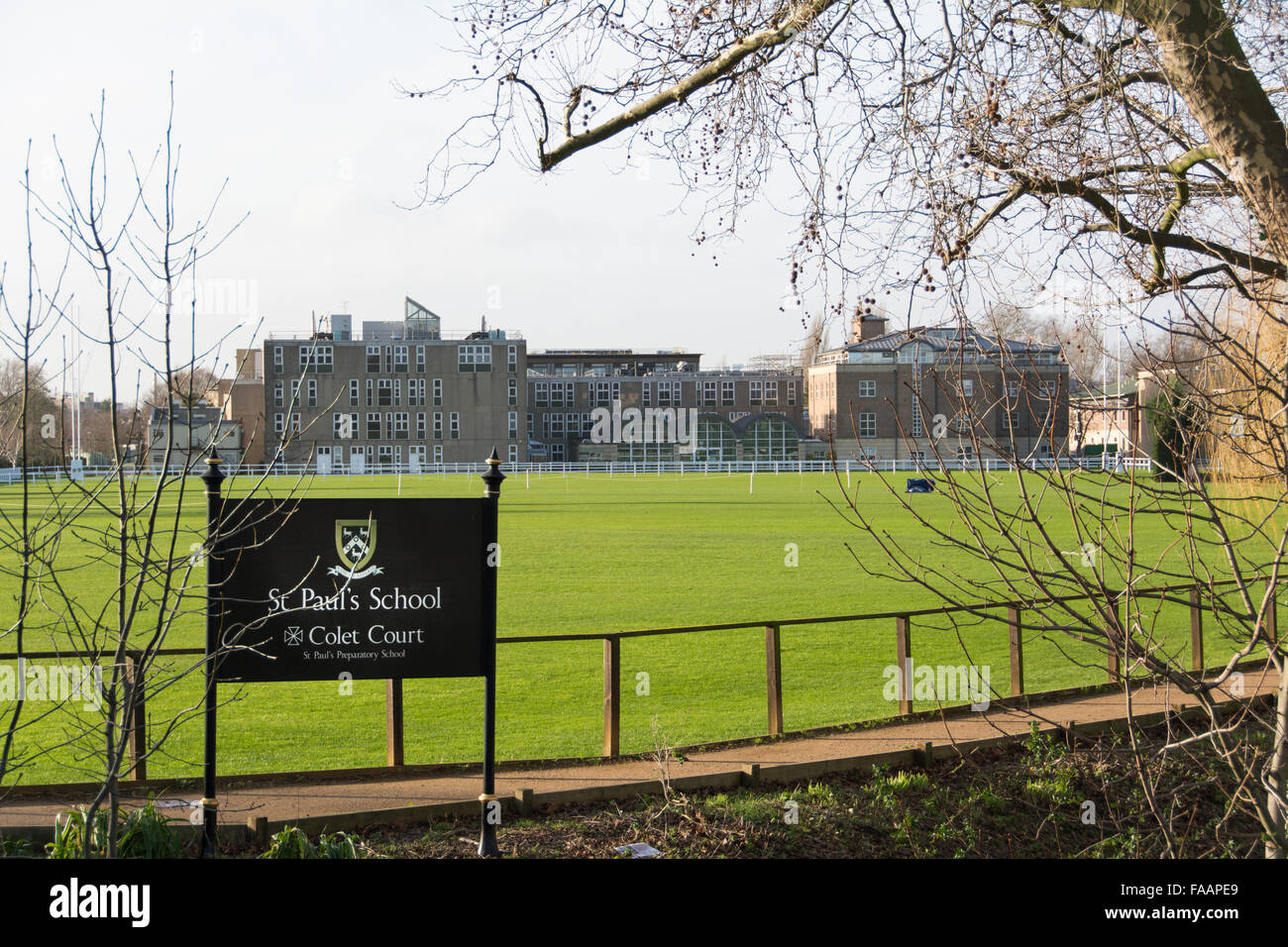 Insegne e campi da gioco presso la St Paul's School di Barnes, Londra sud-occidentale, Inghilterra, Regno Unito Foto Stock