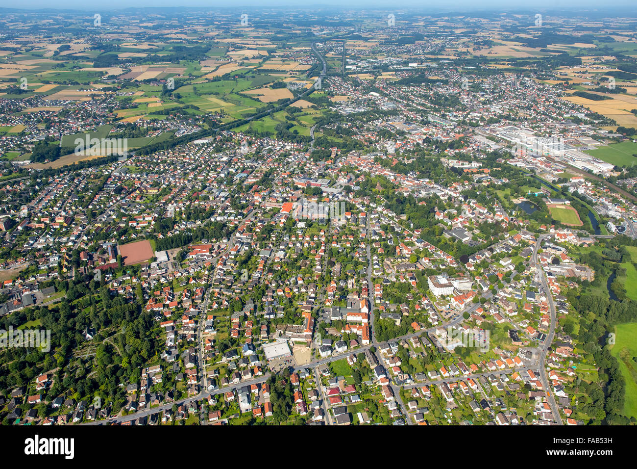 Vista aerea, downtown nördl. Cimitero, Bünde, East Westfalia, Renania settentrionale-Vestfalia, Germania, Europa, vista aerea, Foto Stock