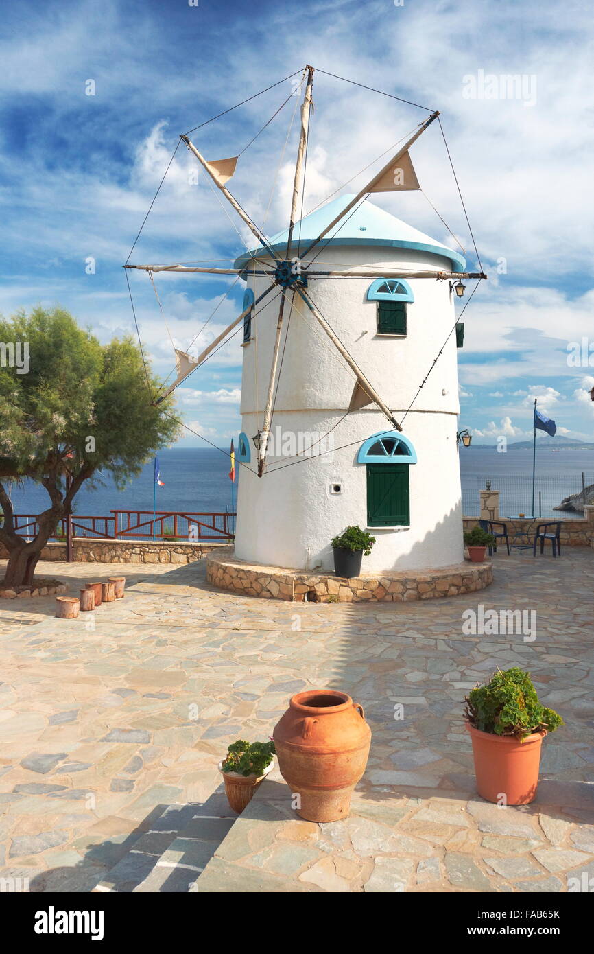 Grecia - isola di Zante, Mar Ionio, Capo Skinari, casa di Mulino a vento Foto Stock