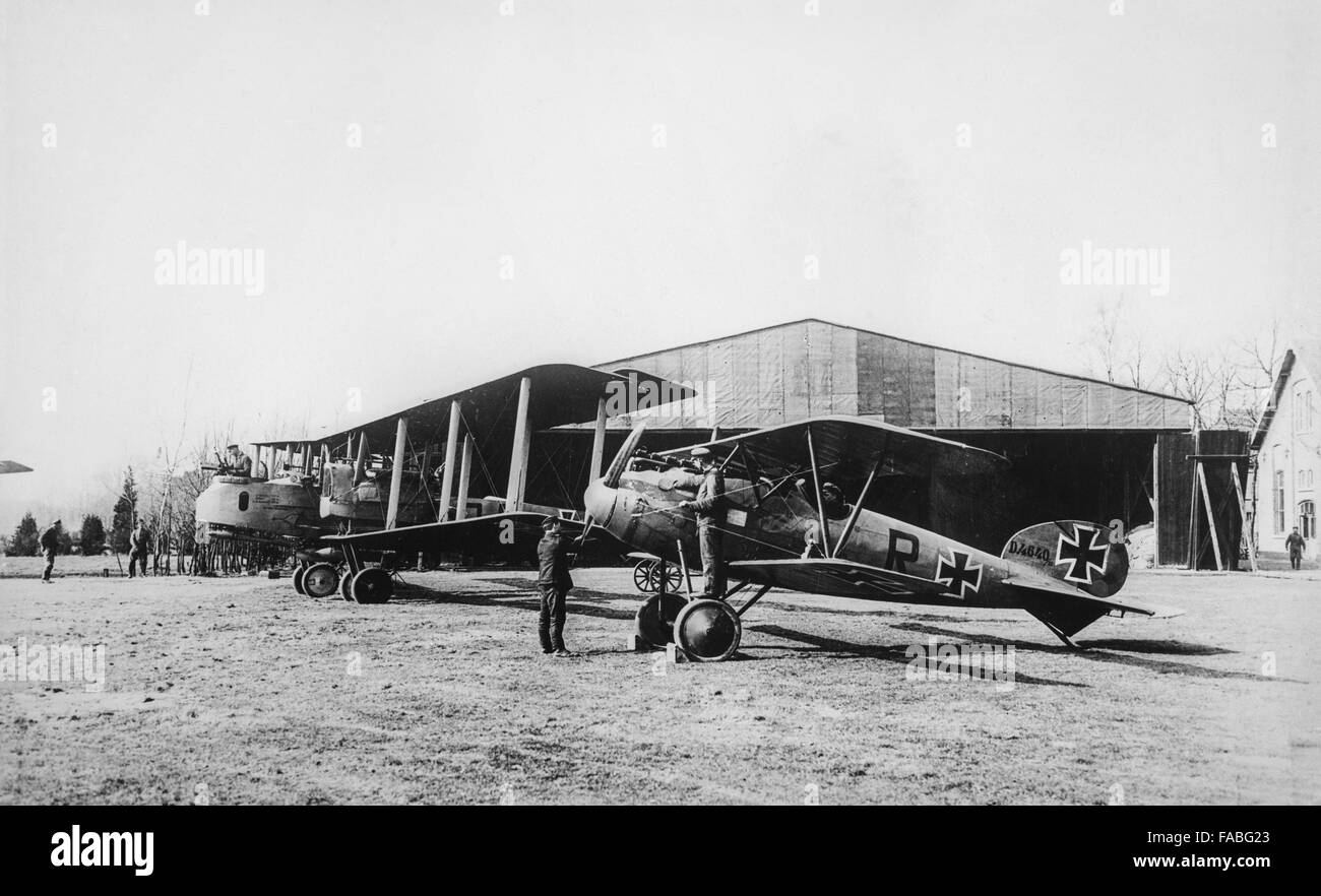 Albatros D.V e Gotha G.V Foto Stock