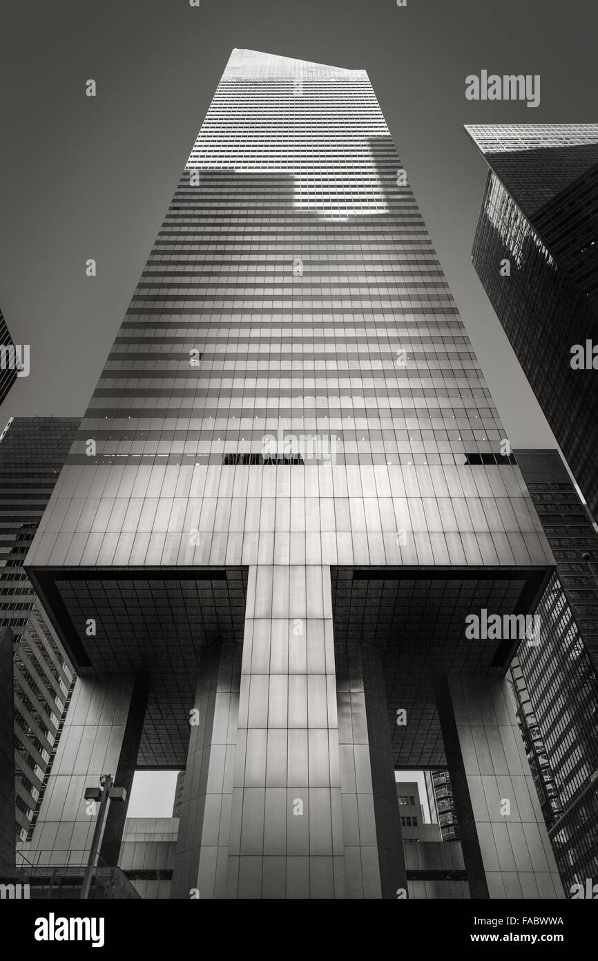 Bianco & Nero Terra vista di livello del modernista Citigroup Center grattacielo a Midtown East, Manhattan New York City Foto Stock