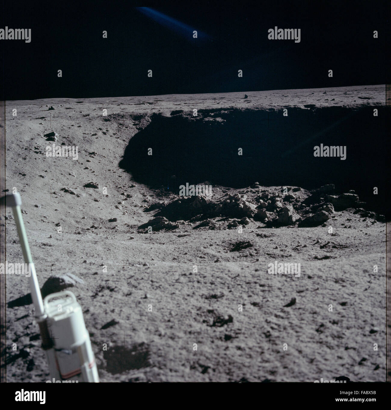 Questo archivio fotografico incontaminato della missione Apollo 11 mostra lo storico primo atterraggio lunare con equipaggio nel 1969. Con gli astronauti Neil Armstrong e Edwin Aldrin, la collezione include le iconiche immagini di lune, le attività sulla superficie lunare e le operazioni del modulo di comando. La missione dell'Apollo 11 sulla Luna rappresentò un risultato monumentale nell'esplorazione spaziale e nella corsa allo spazio. Foto Stock
