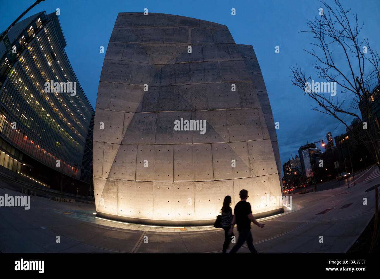 Progettato da Dattner Architcts WXY e la recente apertura del New York City Dipartimento di Igiene sale sparso è visto su West Street, giovedì 24 dicembre 2015. Il bit di architettura cubista in New York finora non è stato messo in uso come record di temperature calde sono arrivati a New York appena in tempo per Natale. (© Richard B. Levine) Foto Stock