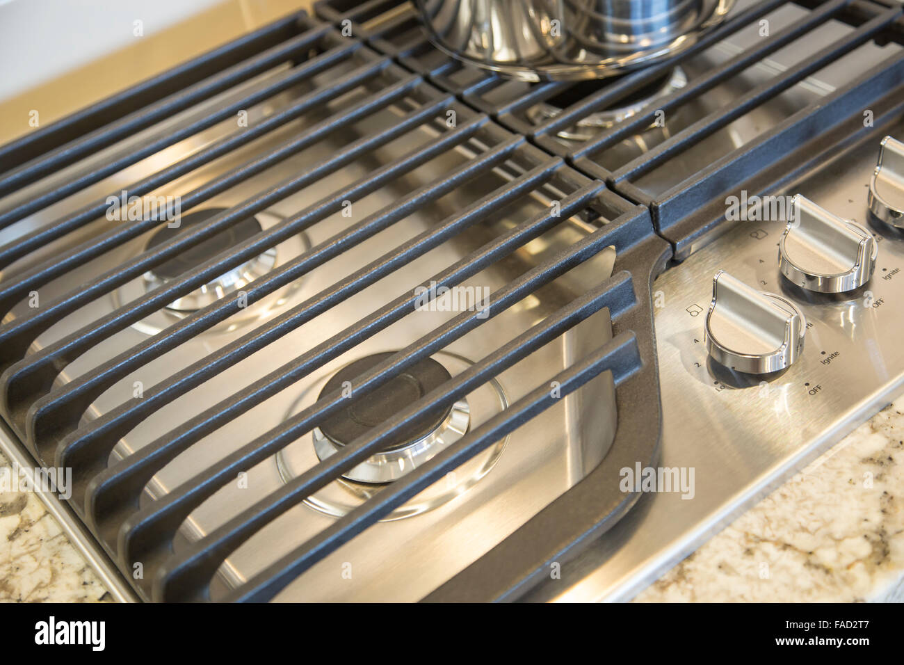 Bellissimo e nuovo moderno Gas Naturale gamma stufa. Foto Stock