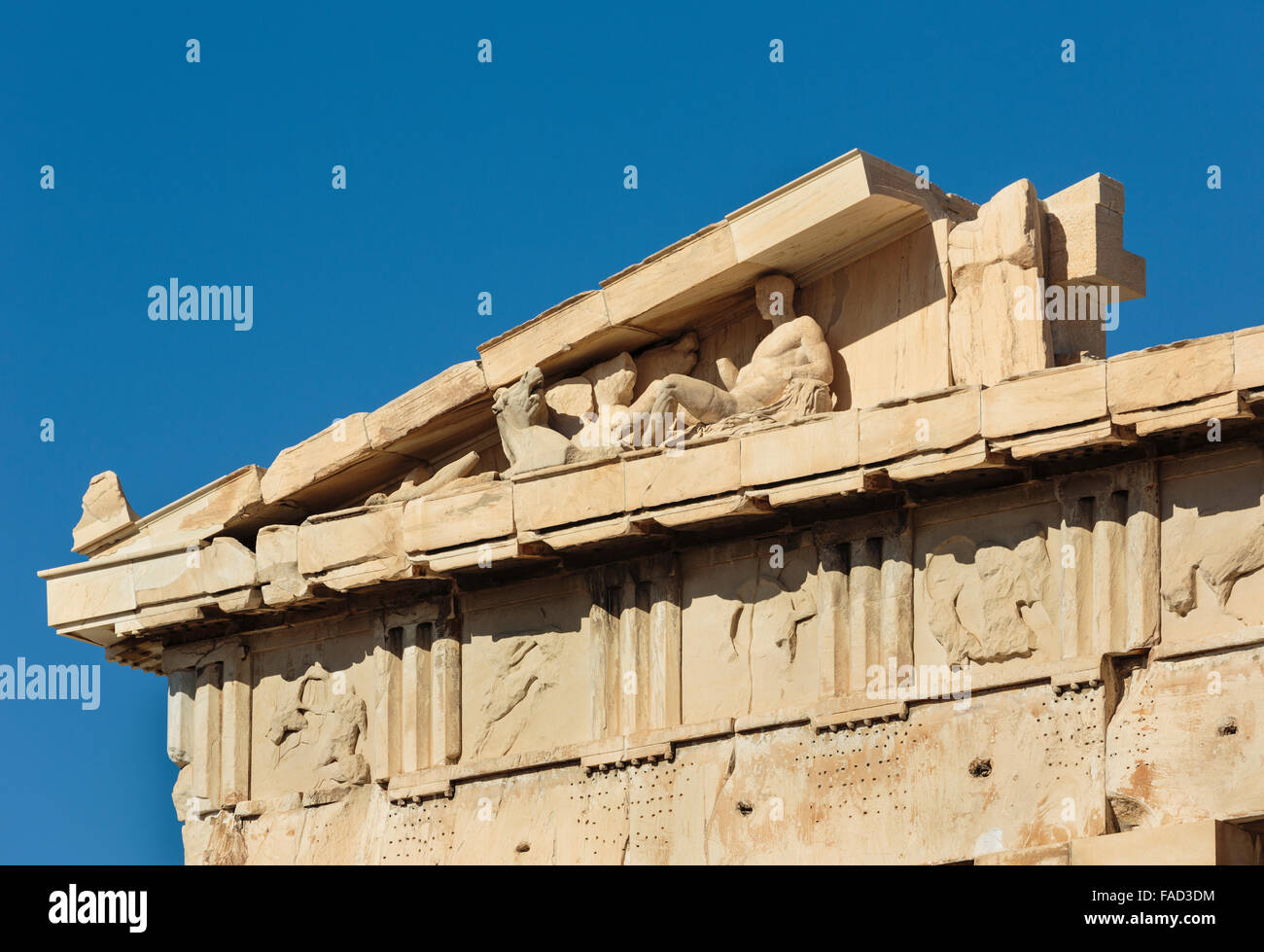 Atene, Attica, Grecia. Frontone orientale del Partenone che mostra di sculture superstite. Foto Stock
