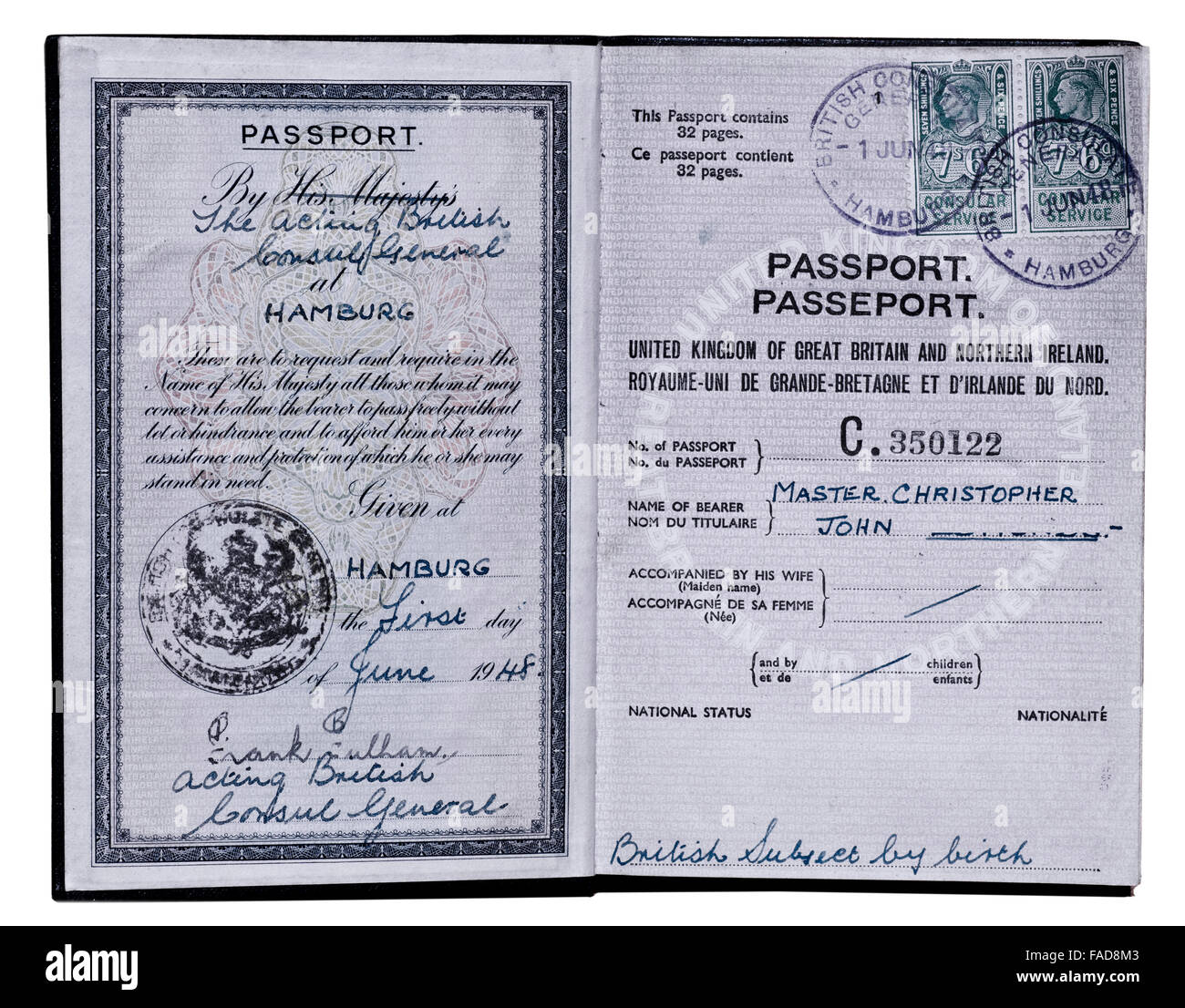 Coperchio interno in stile antico Regno Unito passaporto rilasciato a Amburgo Germania 1948 Foto Stock