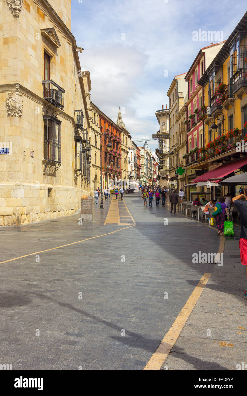 Vecchio edificio nella città di Leon in Spagna Foto Stock