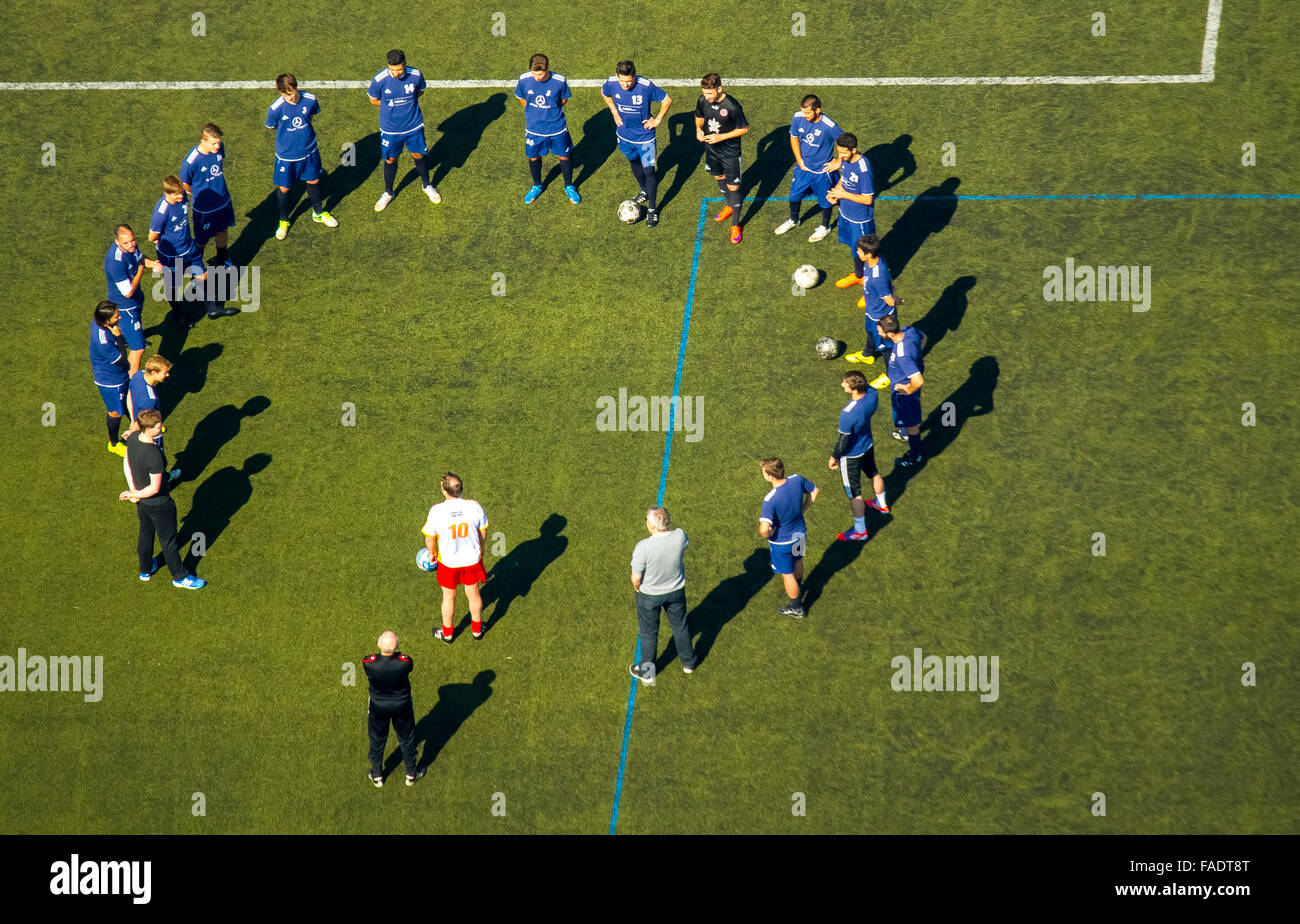 Vista aerea, il team di formazione, club di calcio, campionato amatoriale, allenamento calcio, team di SSVg 09/12 Heiligenhaus, sportivo, Foto Stock