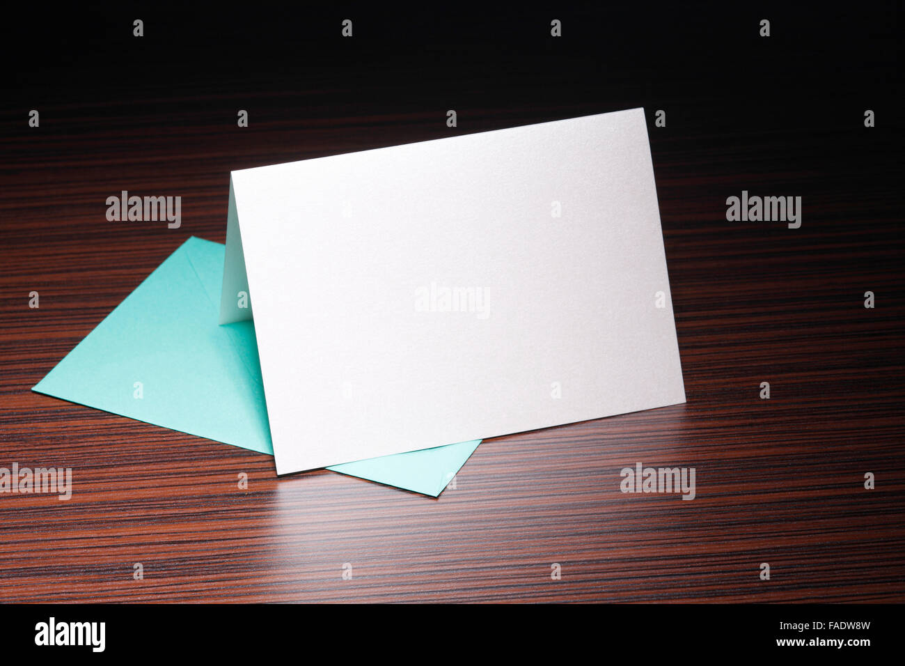 Bigliettini Bianchi In Cartoncino - 55 Pezzi - Marca PIIMNT - Ideali Per Fai Da Te E Scrapbooking