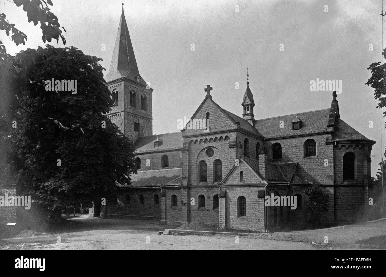 Die Kirche St. Antonius Abbas in Herkenrath, Deutschland 1910er Jahre. San Antonio Abbas' chiesa a Herkenrath, Germania 1910s. Foto Stock