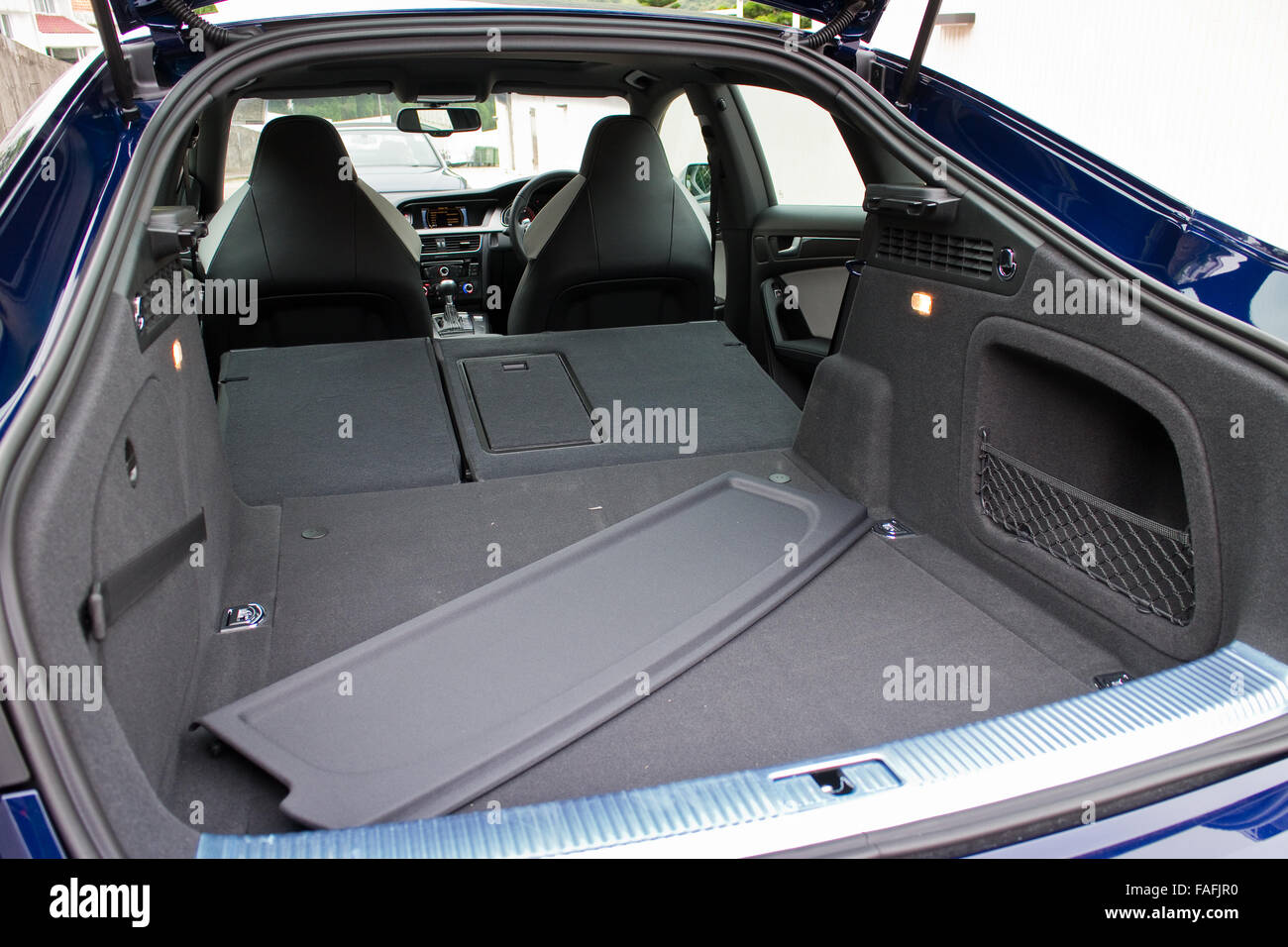 Hong Kong Cina giu 3, 2014 : Audi S5 e S5 Cabriolet 2014 Tronco test drive su giu 3 2014 a Hong Kong. Foto Stock