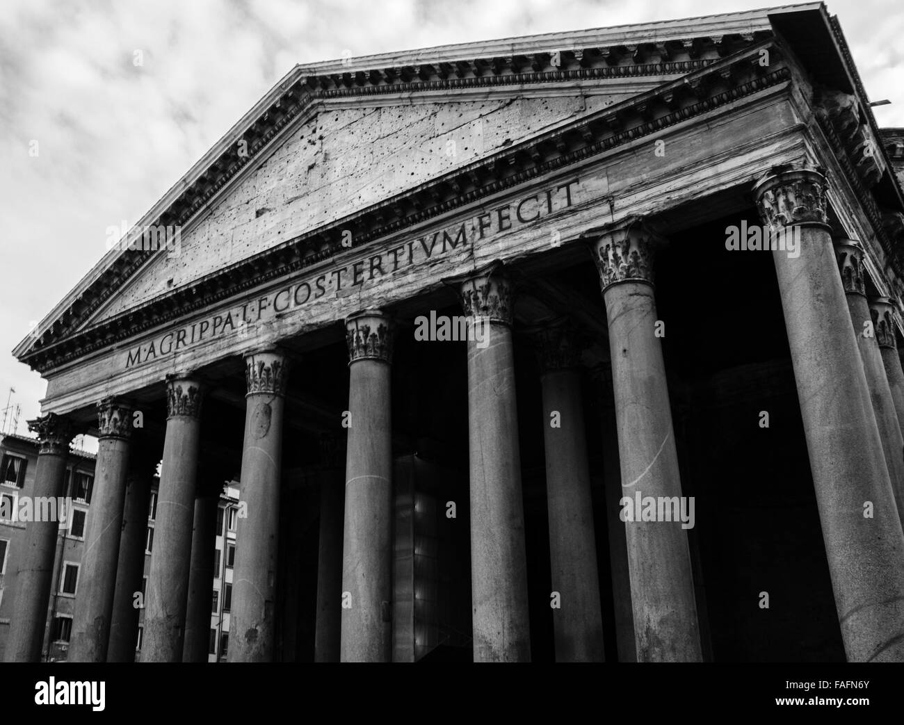 Il Pantheon è un edificio di Roma, Italia, commissionato da Marco Agrippa durante il regno di Augusto Foto Stock