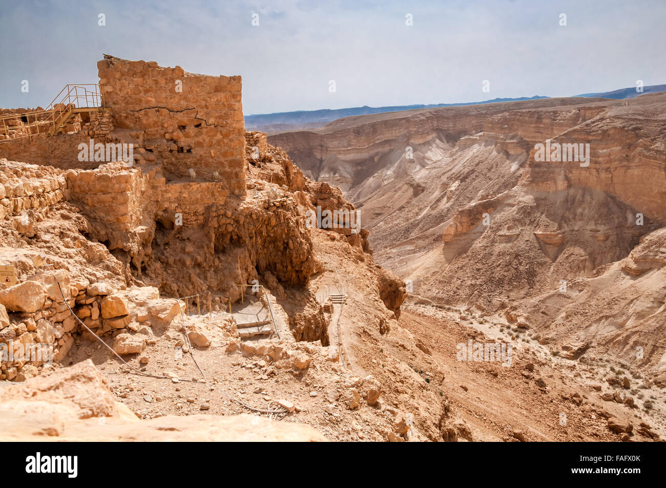 Masada - antica fortezza nel sud di Israele, sul bordo orientale del Deserto della Giudea affacciata sul Mar Morto. Dopo la F Foto Stock