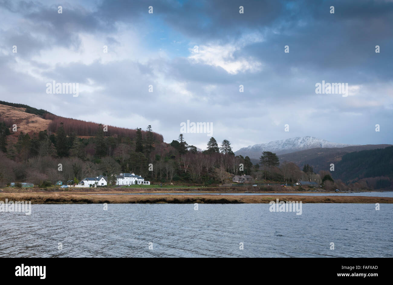 L'Hotel Strontian sulle rive di Loch Sunart, a Ardnamurchan, Scozia Foto Stock