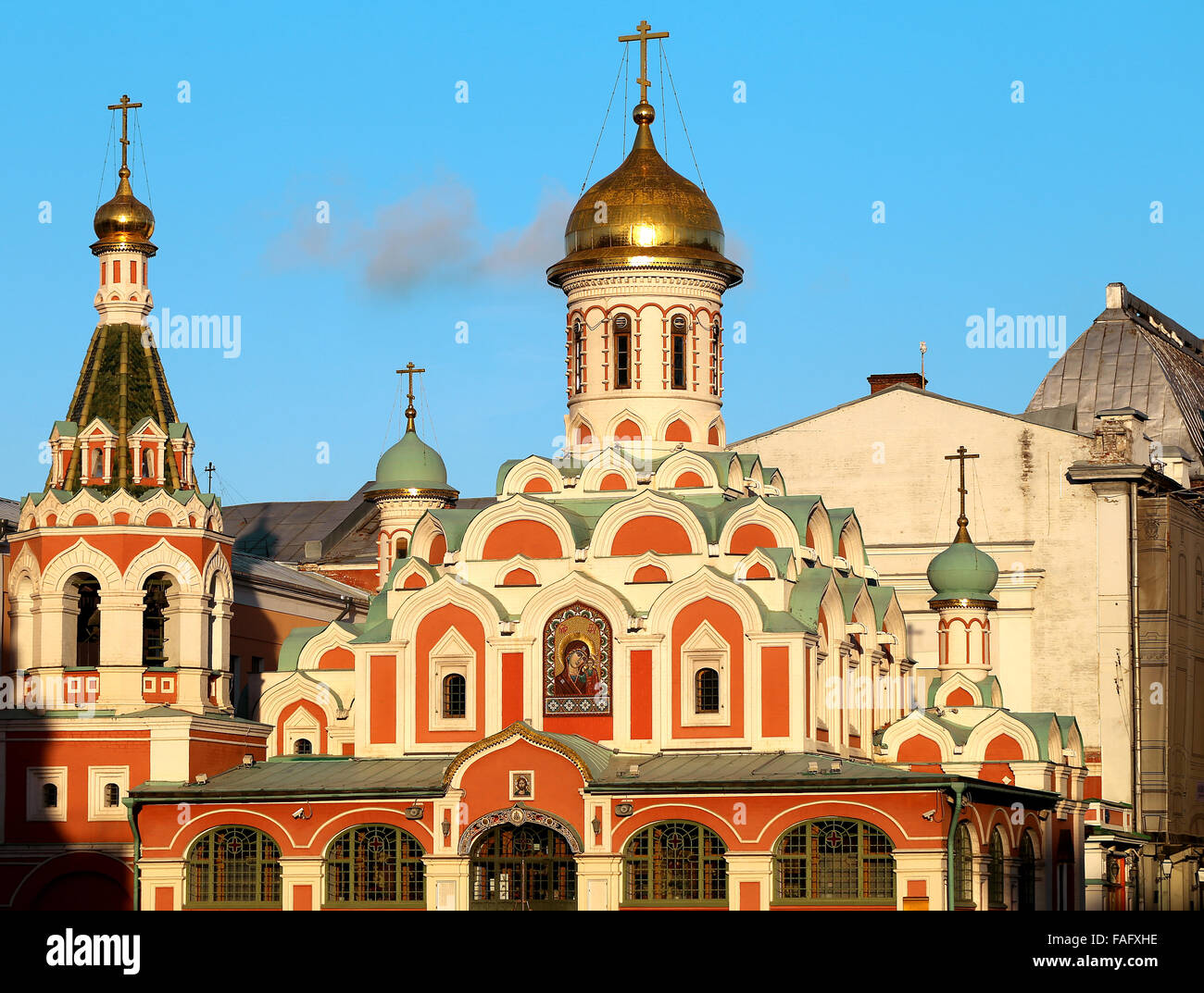 Bella cattedrale Kazan sulla Piazza Rossa di Mosca Foto Stock