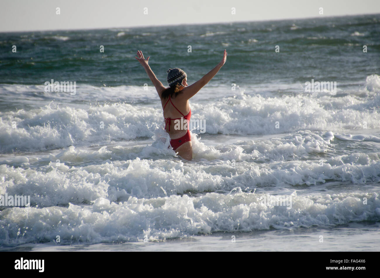Nuoto invernale immagini e fotografie stock ad alta risoluzione - Alamy
