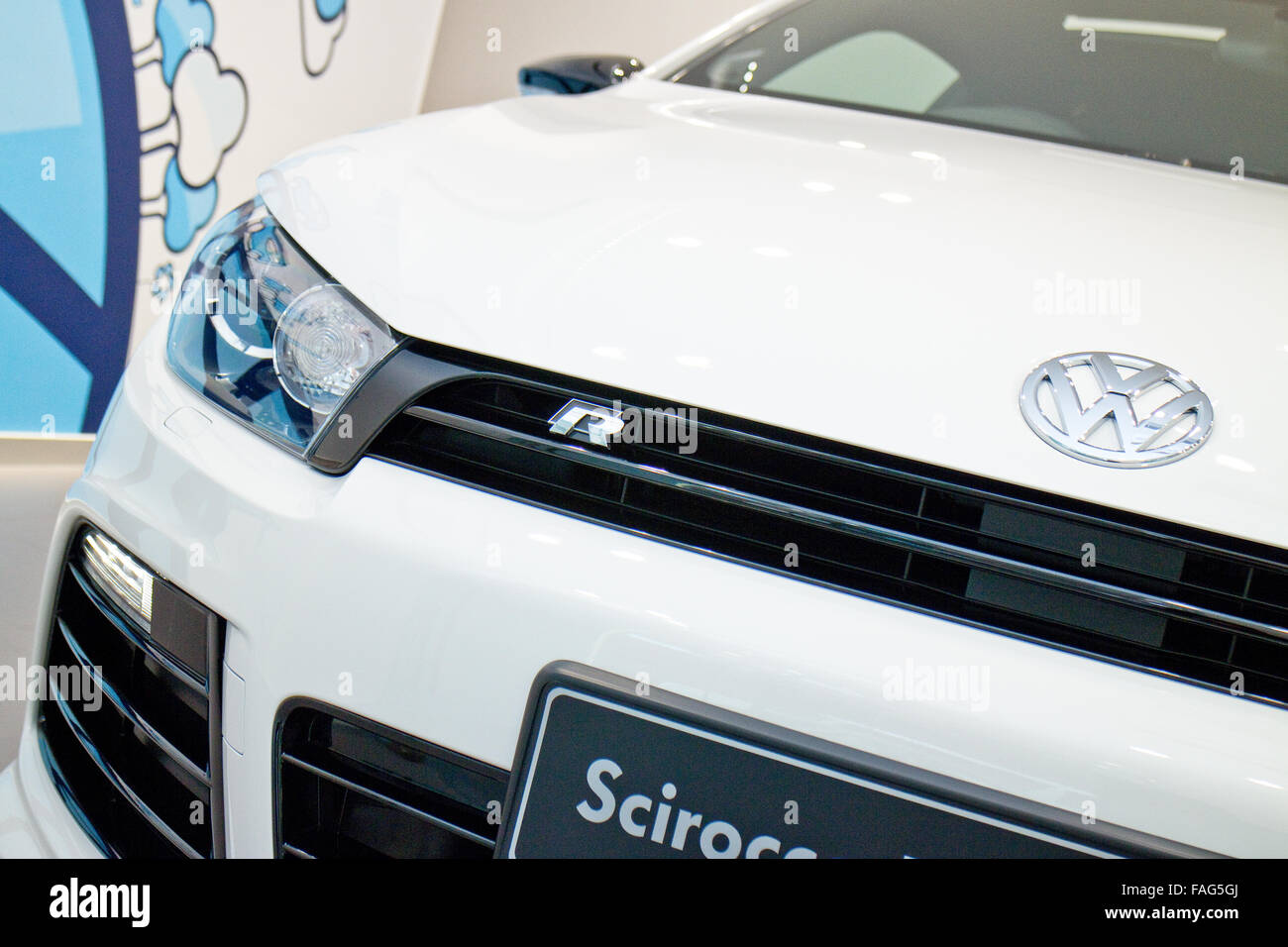 Hong Kong Cina Jan 2, 2014 : Volkswagen Scirocco R Logo il 2 marzo 2014 a Hong Kong. Foto Stock