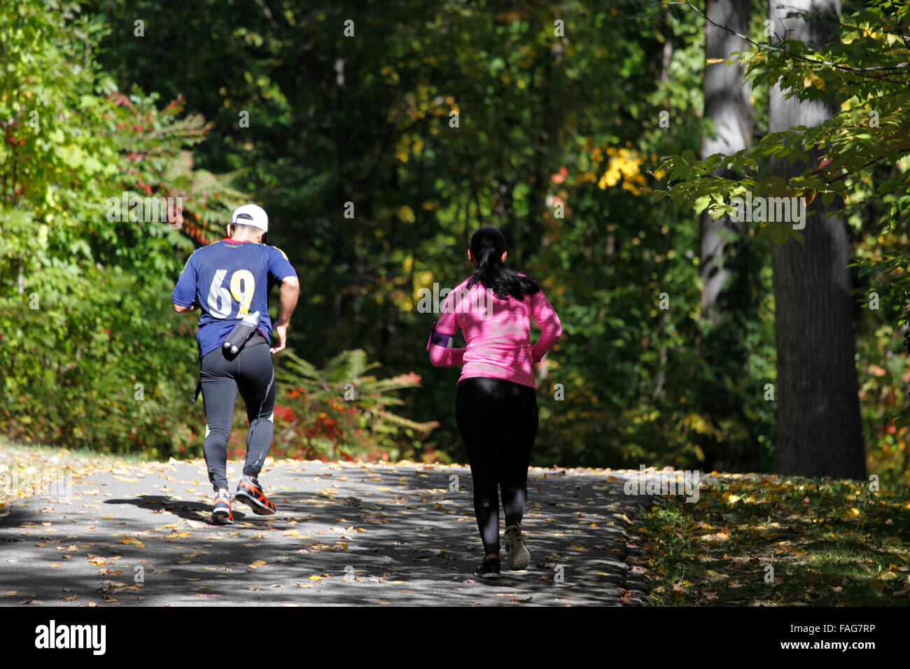 Per chi ama fare jogging a Tibbetts Brook Park Yonkers New York Foto Stock