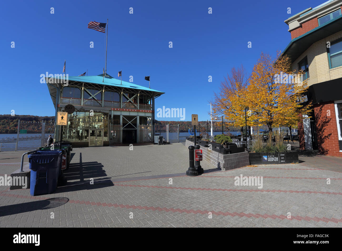 La ricreazione pier downtown waterfront district Yonkers New York Foto Stock