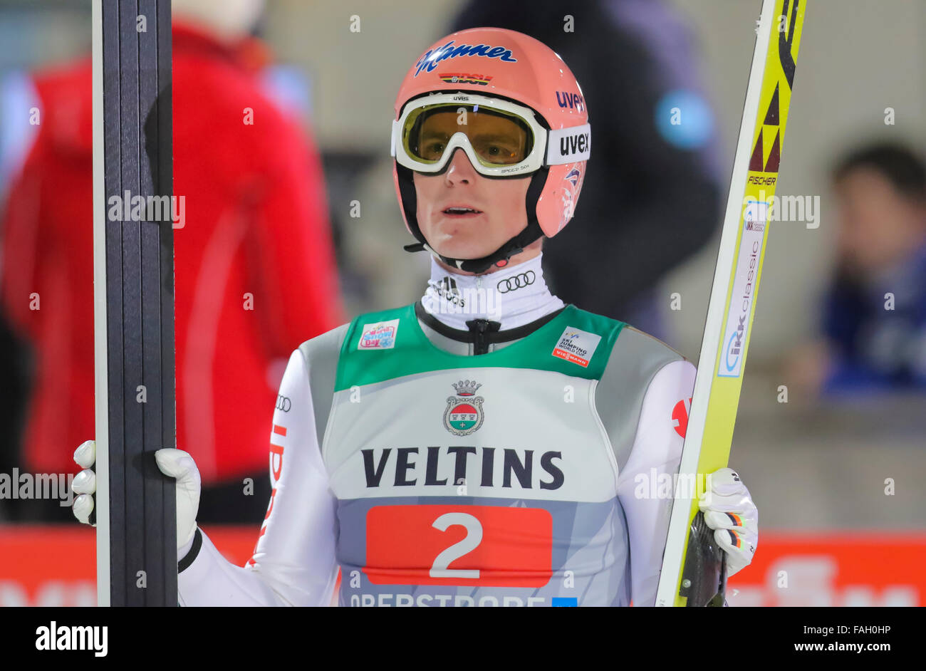 Oberstdorf, Germania. 30 Dic, 2015. Severin FREUND, GER in azione al Torneo delle quattro colline skijumping su dicembre 29, 2015 a Oberstdorf in Germania. © Peter Schatz / Alamy News Foto Foto Stock