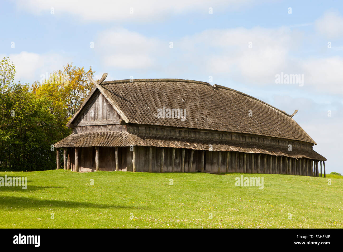 Il ricostruito Viking longhouse a Trelleborg, Slagelse, Zelanda, Danimarca Foto Stock