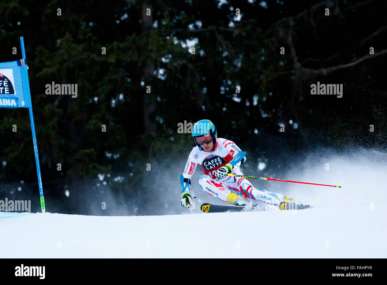 Alta Badia, Italia il 20 dicembre 2015. GATEAU Elie (Fra) a competere in Audi FIS Coppa del Mondo di Sci Alpino Slalom Gigante maschile Foto Stock