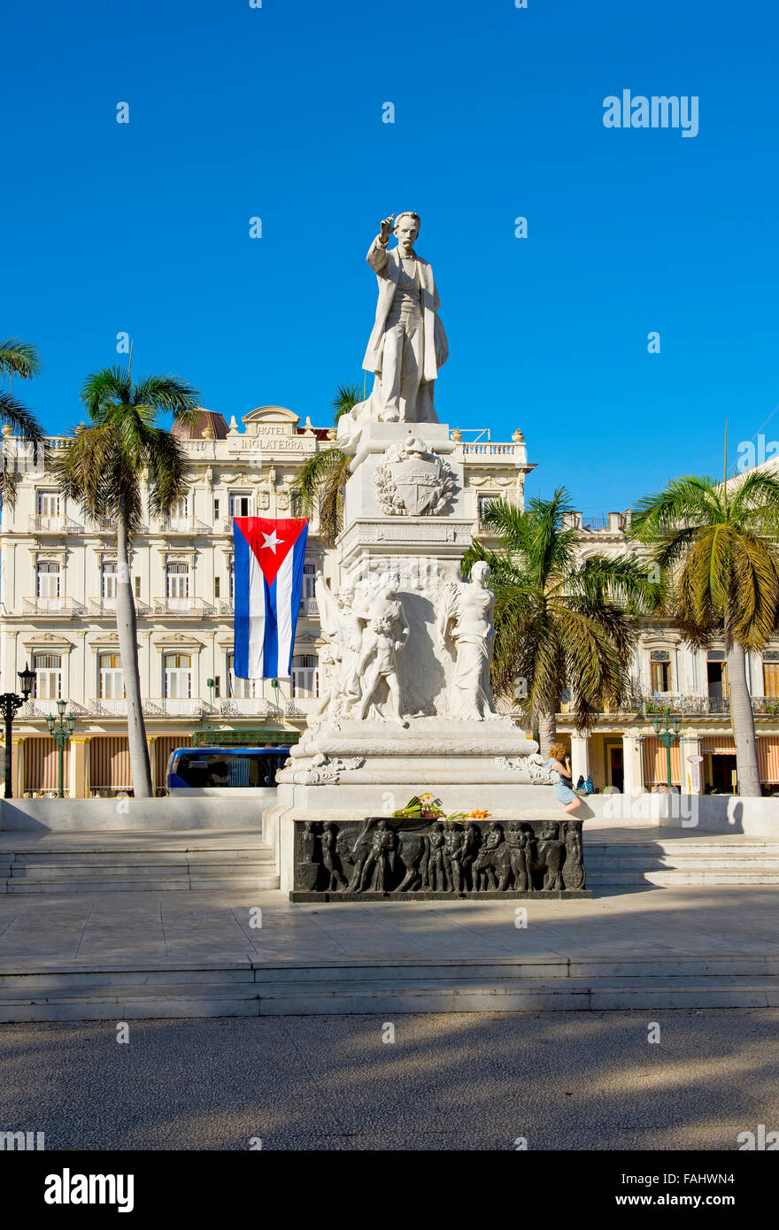 Jose Marti statua, di fronte Inglaterra Hotel, Havana, Cuba Foto Stock