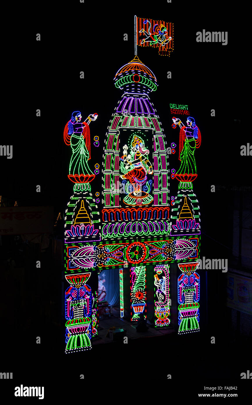 Decorazione di illuminazione, Ganesh festival di Pune, India Foto Stock
