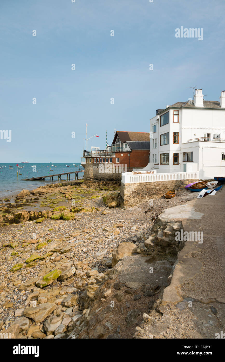 Buildngs e case sulla spiaggia a Seaview Isle of Wight REGNO UNITO Foto Stock